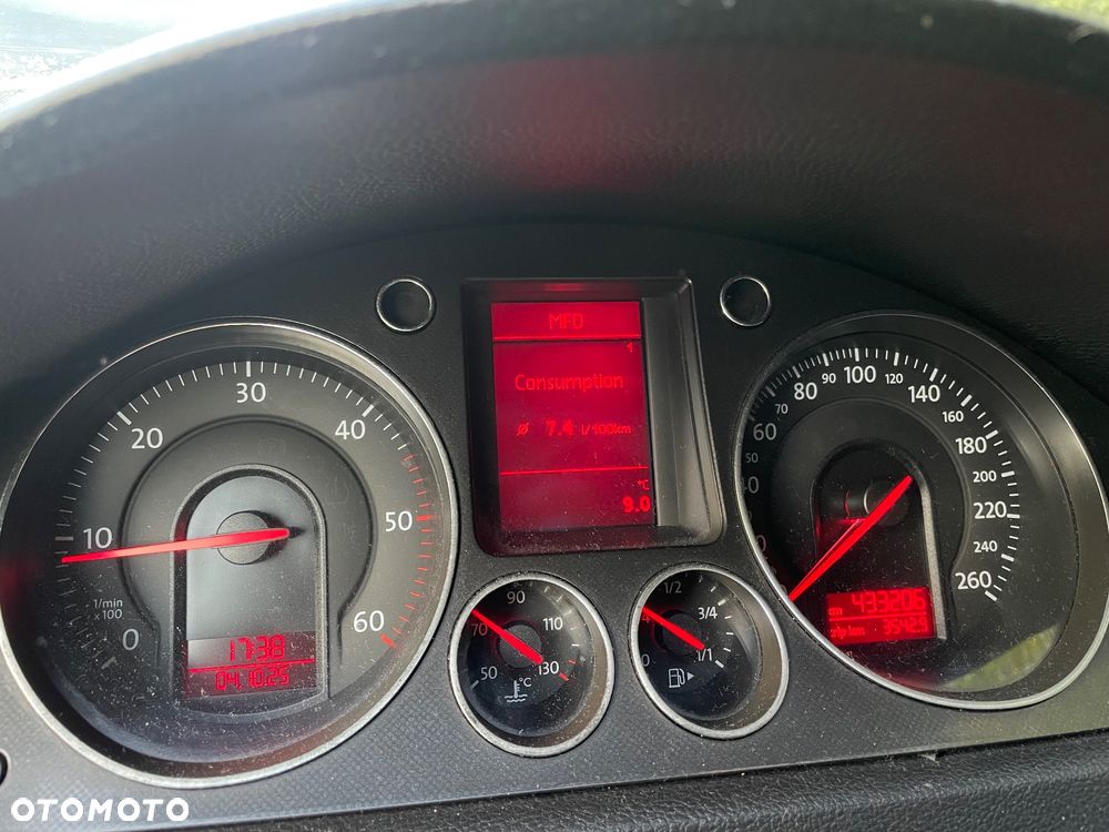 Volkswagen Passat - 9