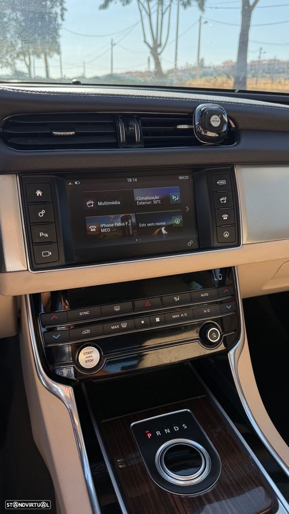 Jaguar XF 2.0 D Prestige Aut. - 14