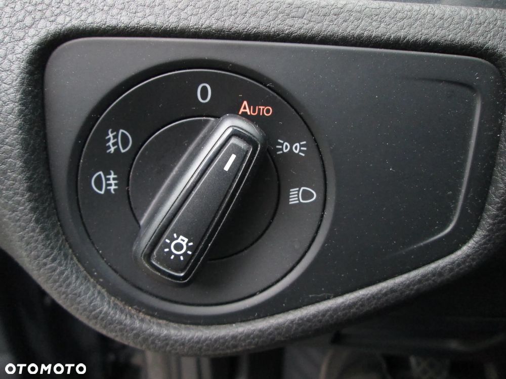 Volkswagen Golf 1.6 TDI (BlueMotion Technology) Comfortline - 22