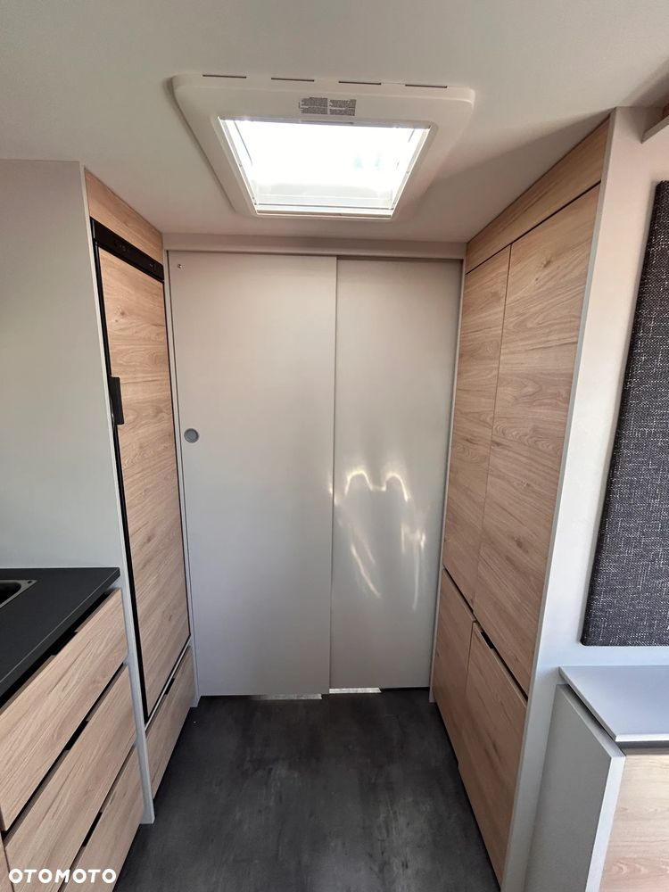 Dethleffs Camper 730 FKR - 37