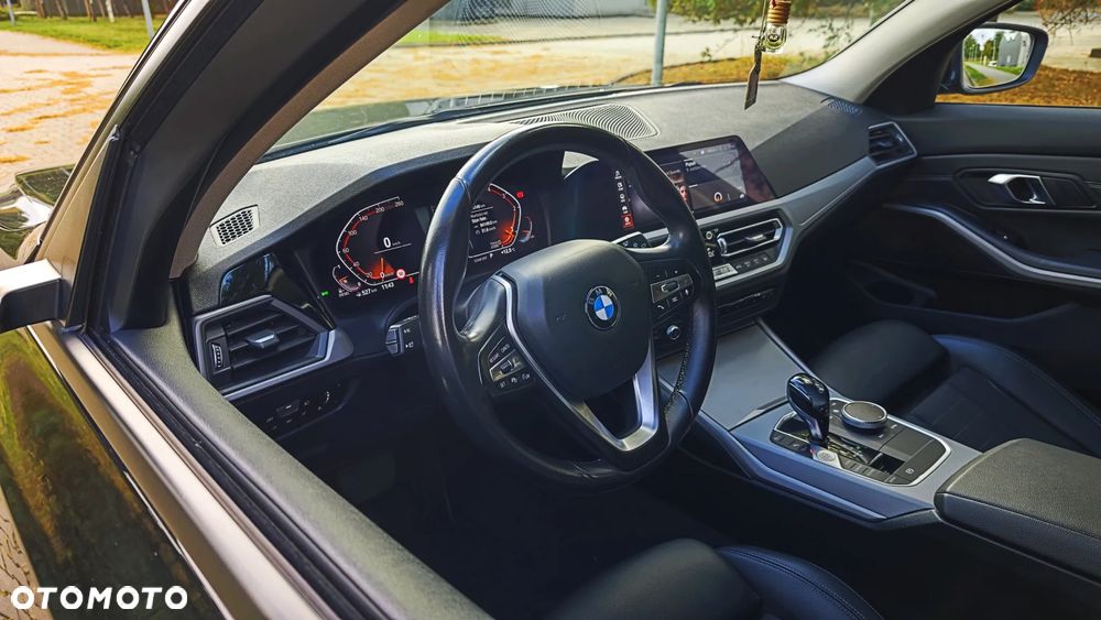 BMW Seria 3 - 21