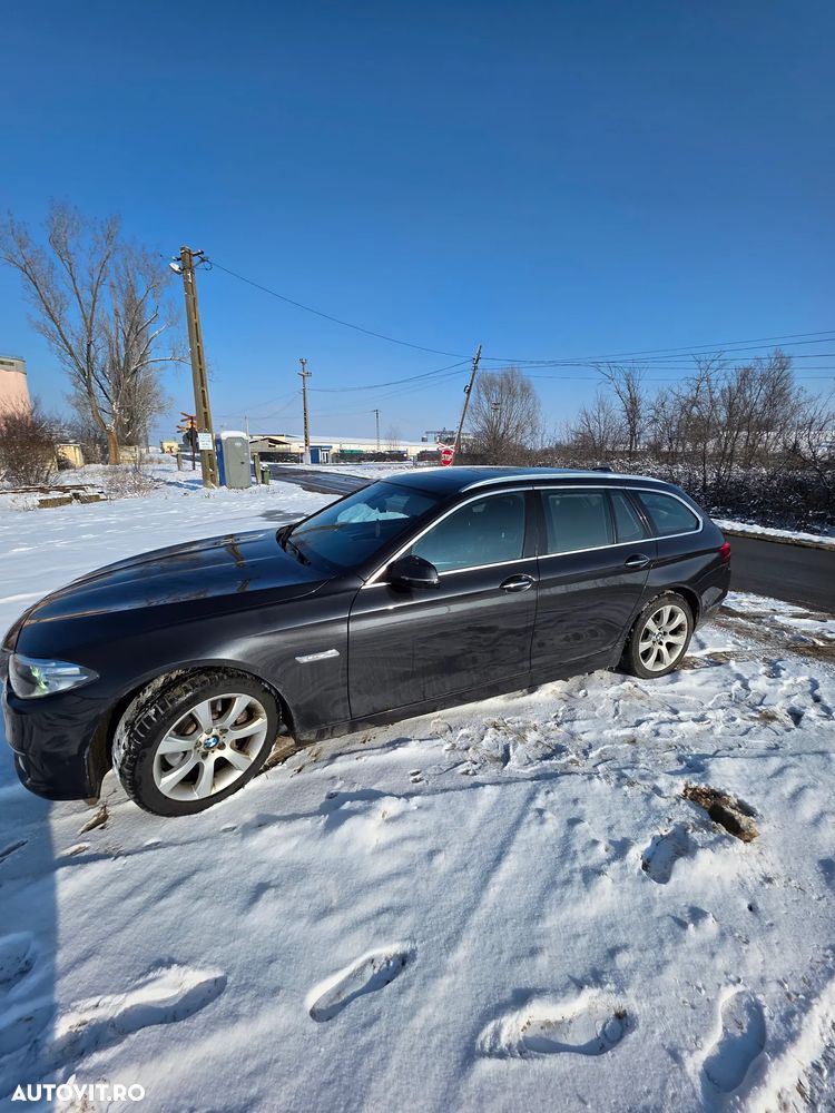 BMW Seria 5 525d xDrive - 9