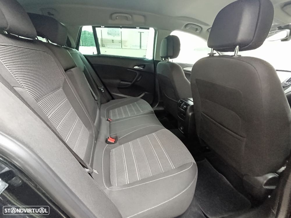 Opel Insignia Sports Tourer 2.0 CDTi Cosmo S/S J17 - 26