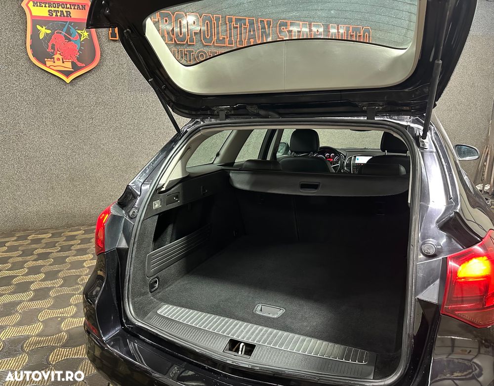 Opel Astra 1.7 CDTI DPF Cosmo - 10