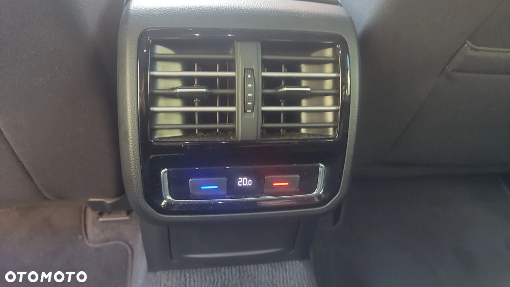 Volkswagen Passat ver-2-0-tdi-bmt-comfortline-dsg - 22