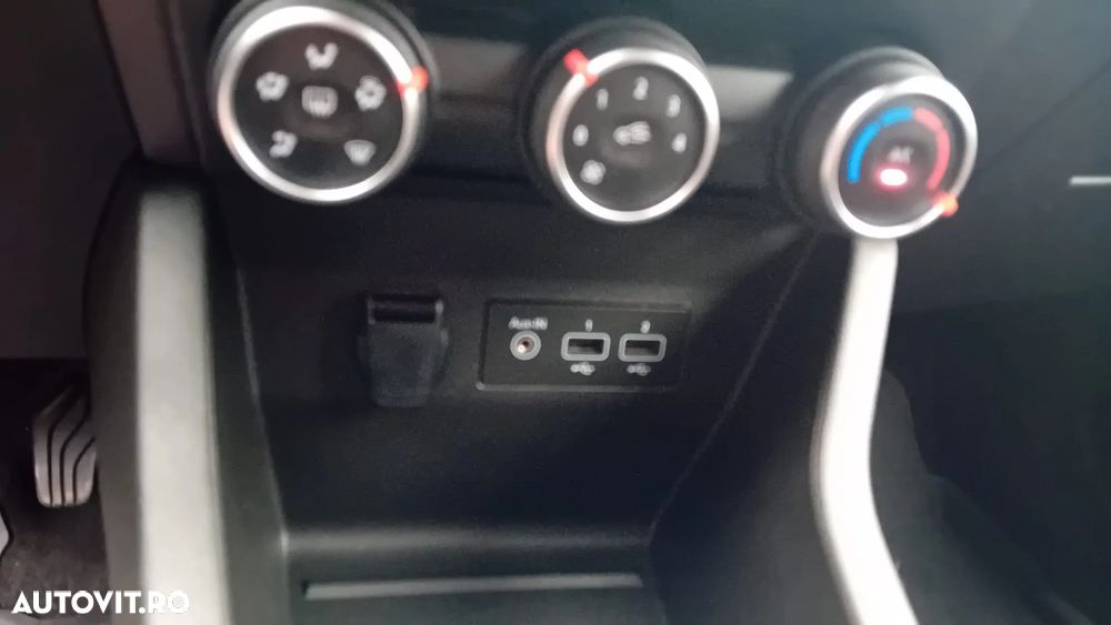 Renault Clio V 1.0 TCe 100 GPL Intens - 10