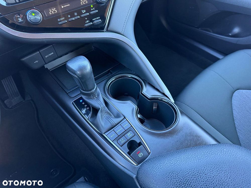 Toyota Camry 2.5 Hybrid Comfort CVT - 15