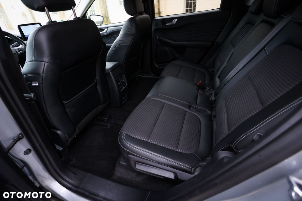 Ford Kuga 2.0 EcoBlue 4x4 TITANIUM X - 20