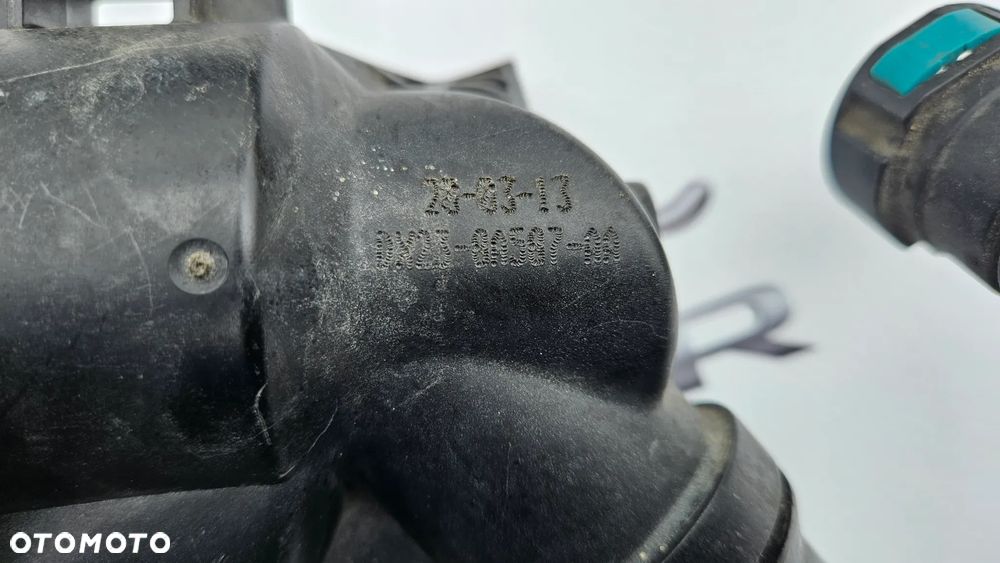 Jaguar XJ 351 2010-2015  3.0 SC 306PS 340 KM 5.0 508PN 385 KM 5.0 SC 510KM 508PS Termostat Króciec termostatu Przewód wody Rurka Obudowa termostatu 8W93-8A587-AG DX23-9A587-AA - 8