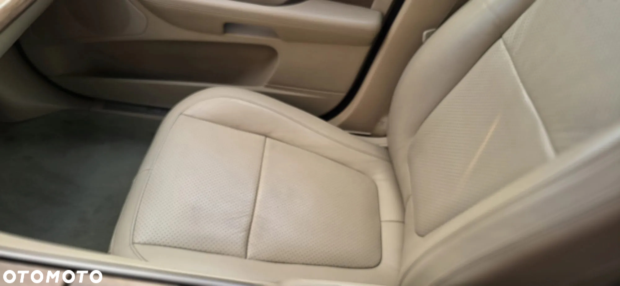 Jaguar XF 4.2 Super V8 - 26
