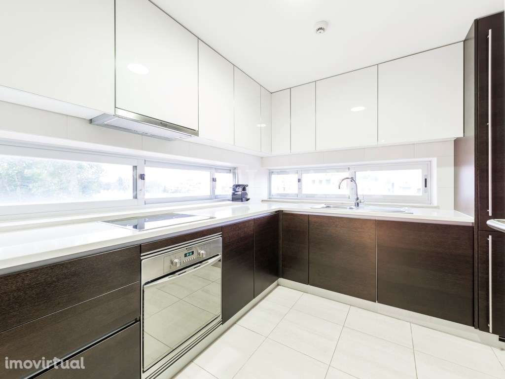 Apartamento T2 duplex com terraço, em Vilamoura - Grande imagem: 4/120