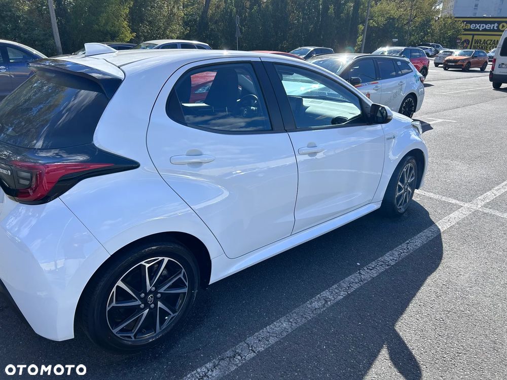 Toyota Yaris Hybrid 1.5 Executive - 5