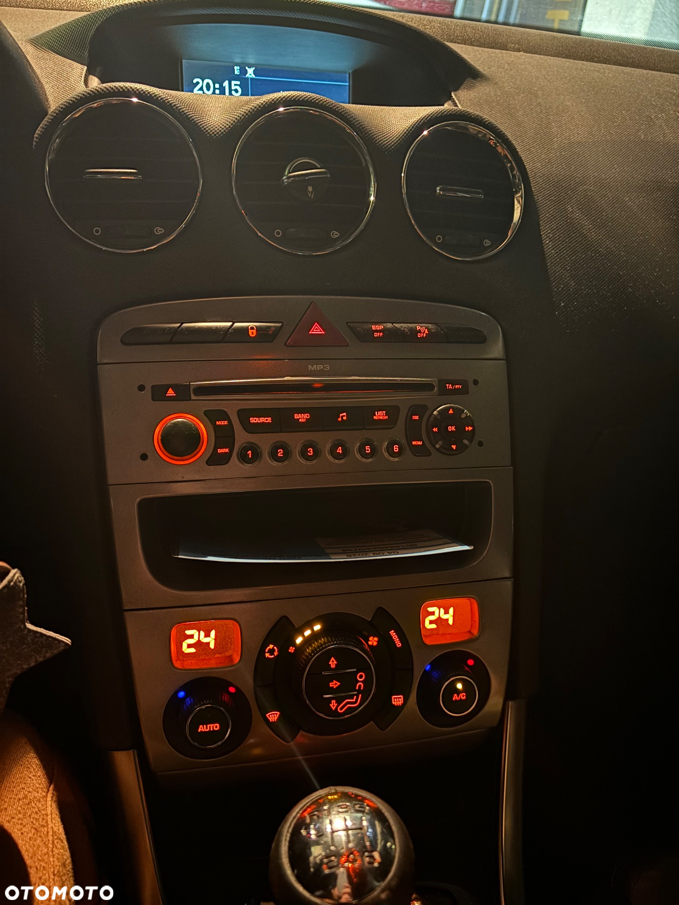 Peugeot 308 1.6 HDi Premium Plus - 6