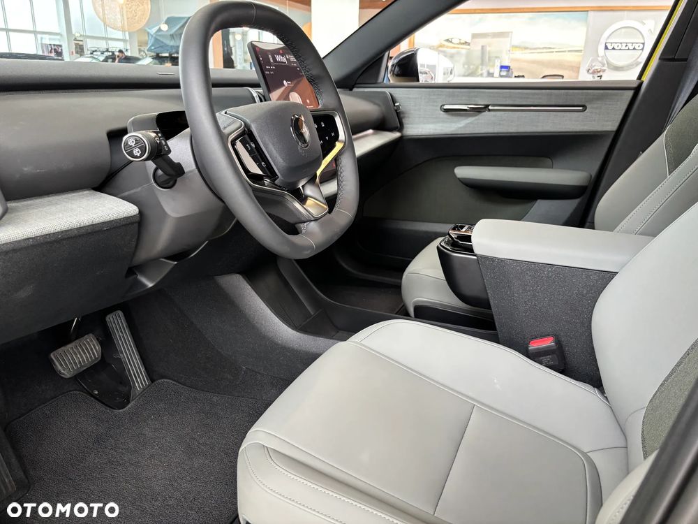 Volvo EX30 69kWh Single Motor Long Range Plus - 8