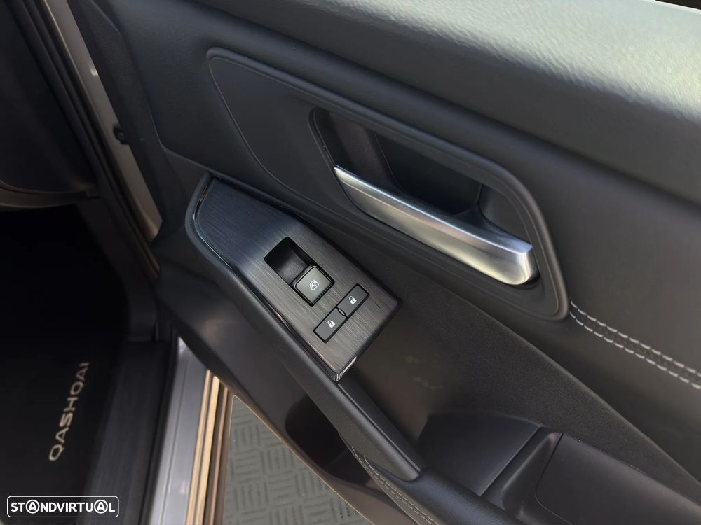 Nissan Qashqai 1.3 DIG-T Acenta LED+R - 17