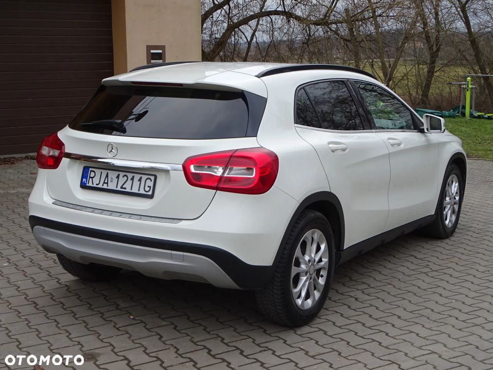 Mercedes-Benz GLA 180 (CDI) d - 6