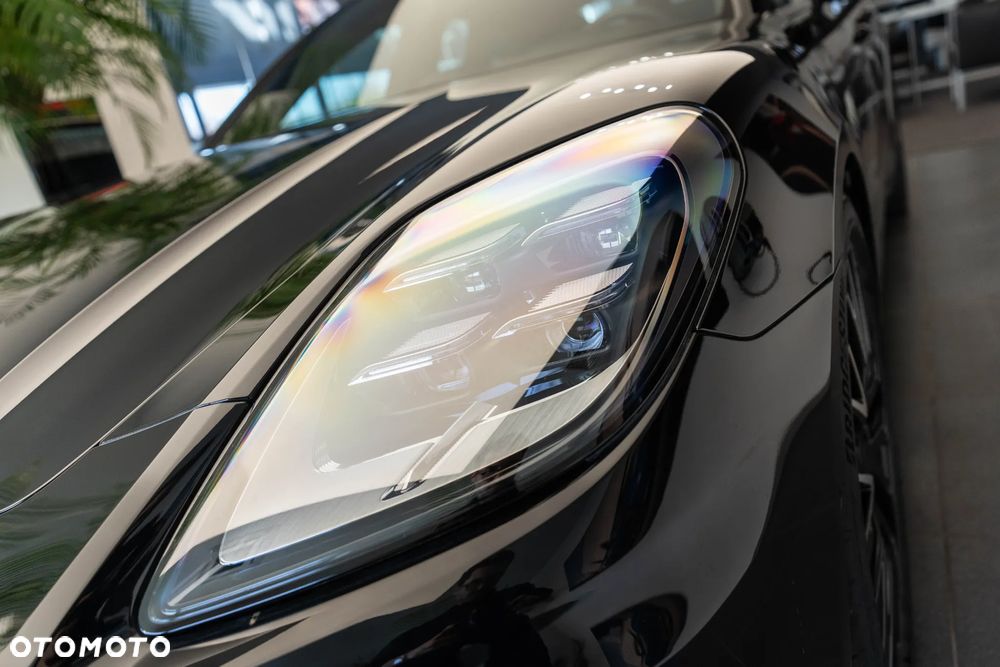 Porsche Panamera 4 E-Hybrid PHEV - 31