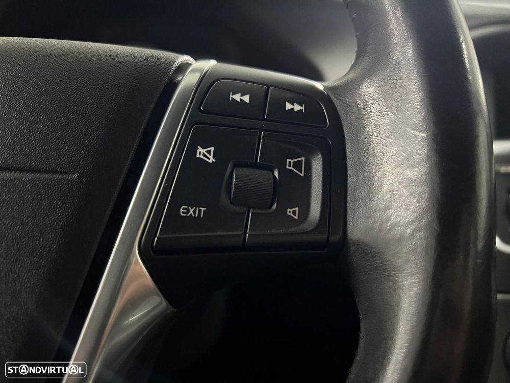 Volvo V60 2.0 D4 Summum Eco - 23