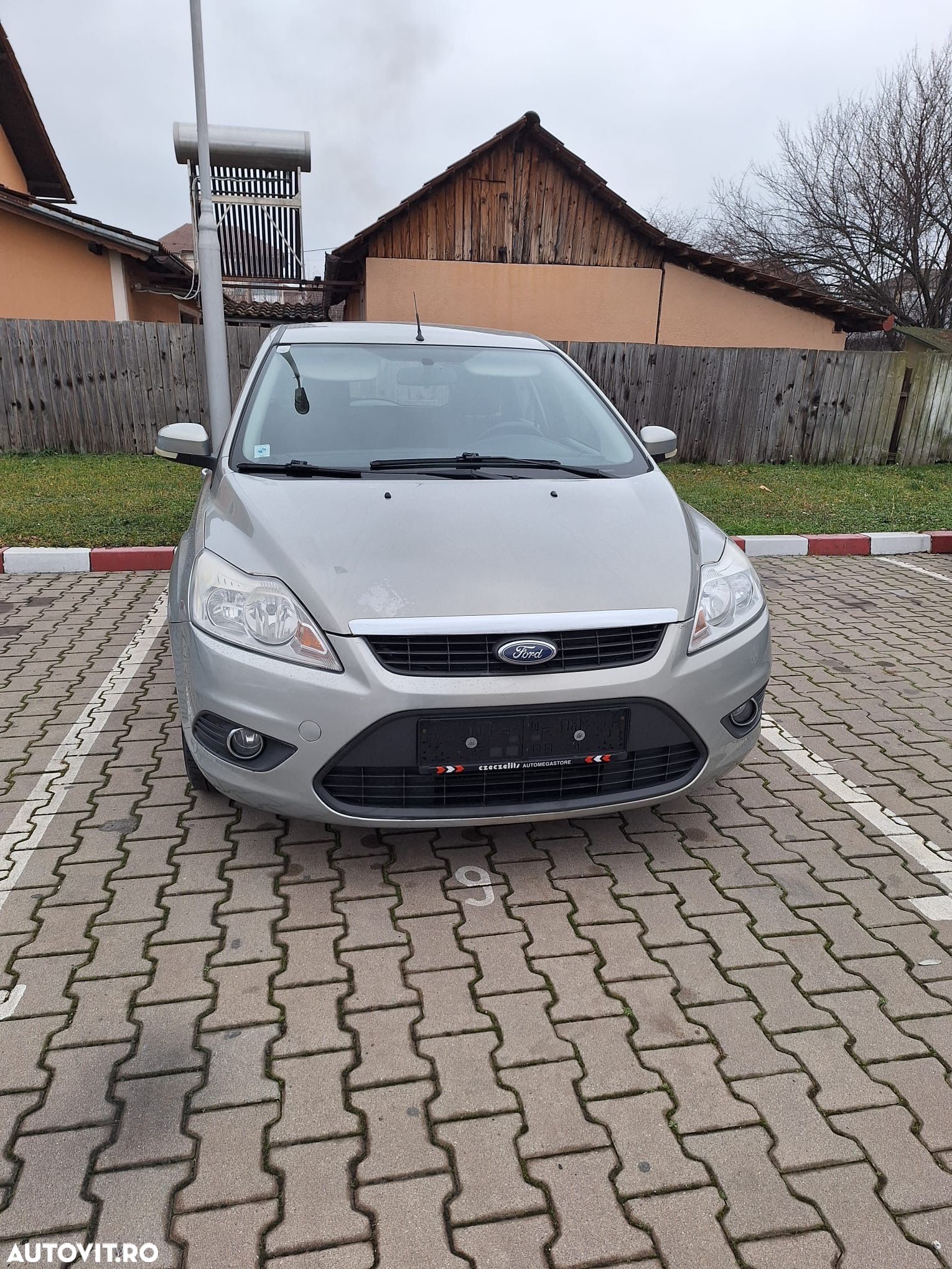 Ford Focus 1.6 TDCi Ambiente - 1
