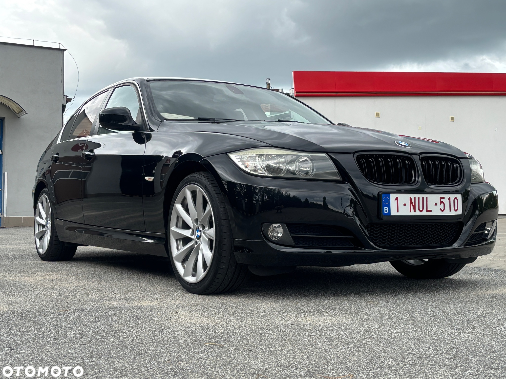 BMW Seria 3 318d - 9
