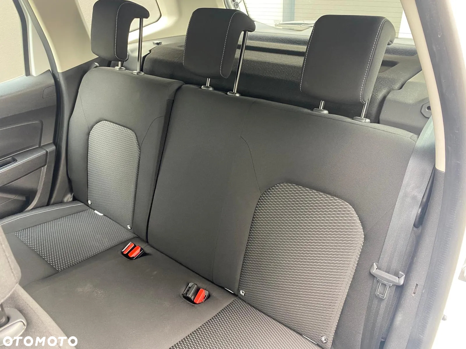 Dacia Duster 1.6 SCe Laureate S&S - 25