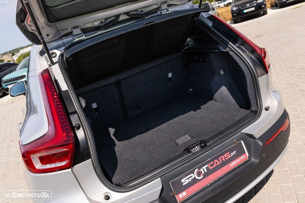 Volvo XC 40 1.5 T4 PHEV Essential - 10