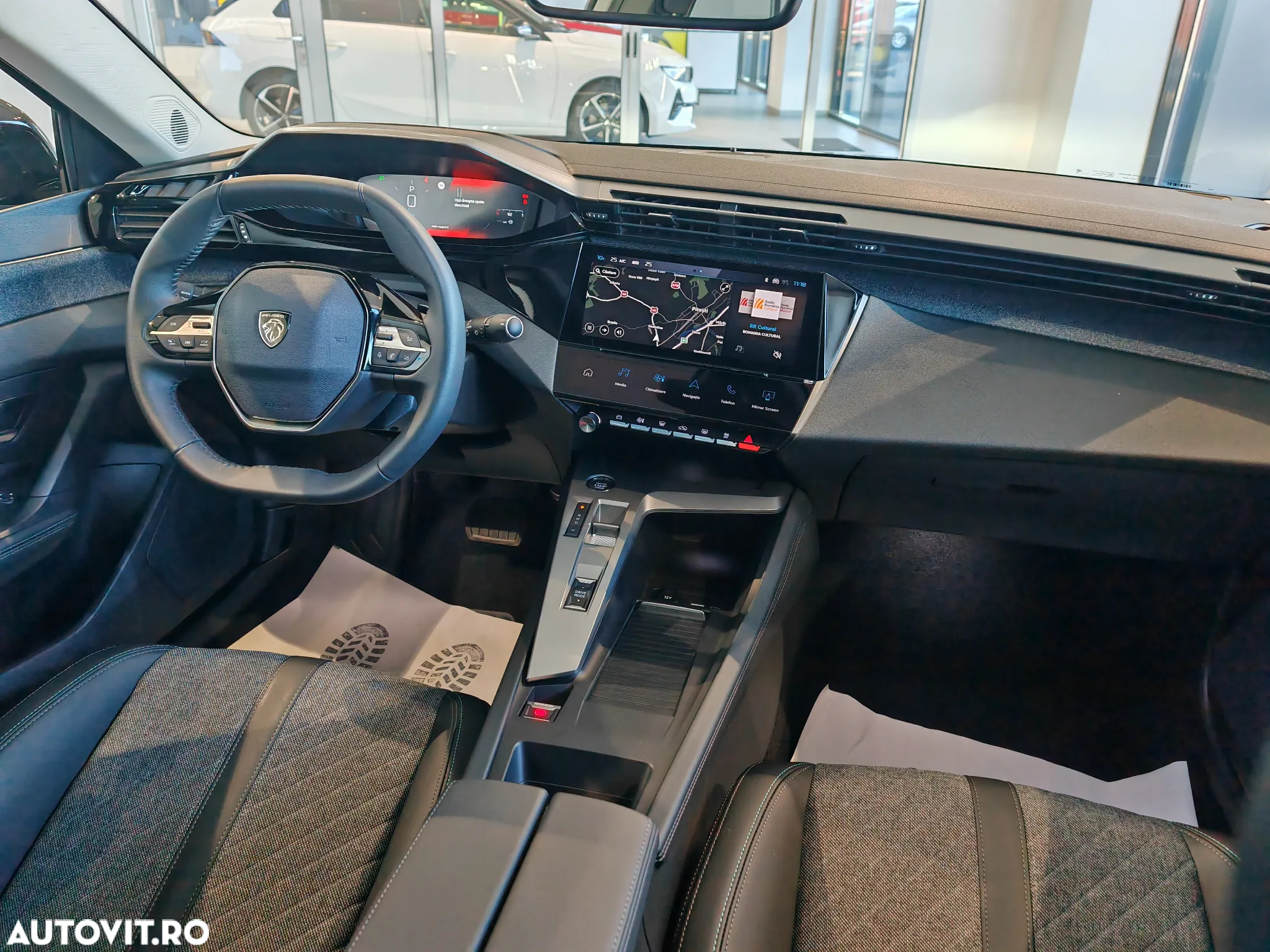 Peugeot 408 1.2L PureTech 130 S&S EAT8 Allure - 11