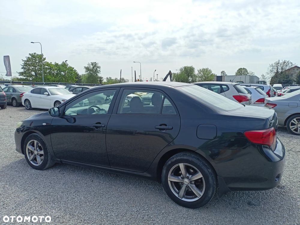 Toyota Corolla - 3