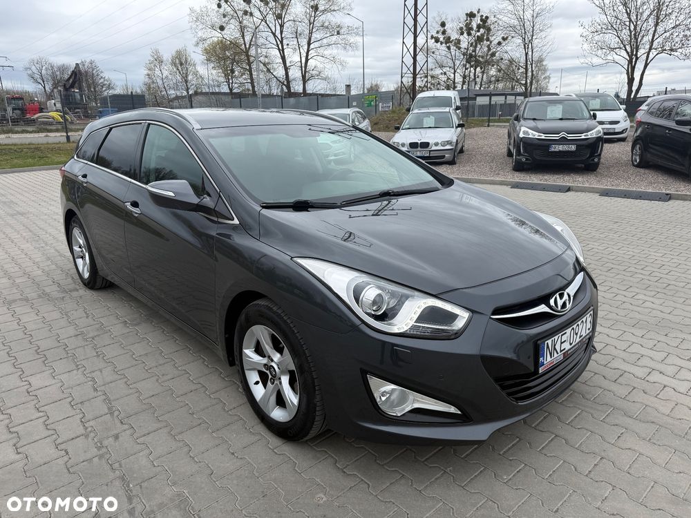 Hyundai i40 i40cw 1.7 CRDi Fifa World Cup Edition - 16