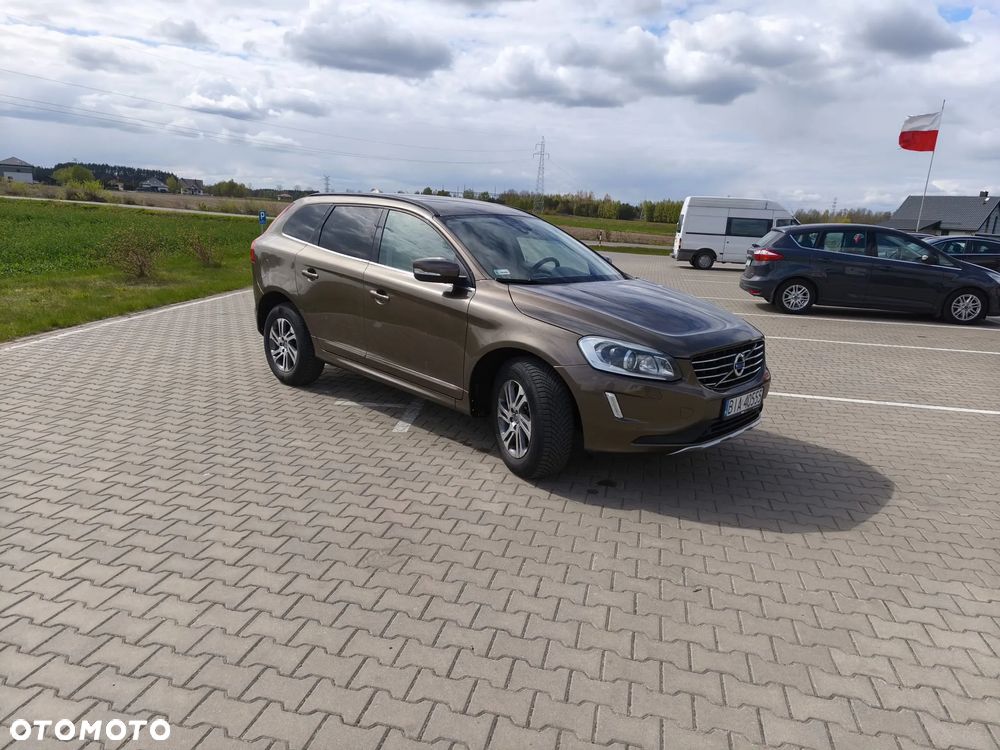 Volvo XC 60 D4 AWD Momentum - 8