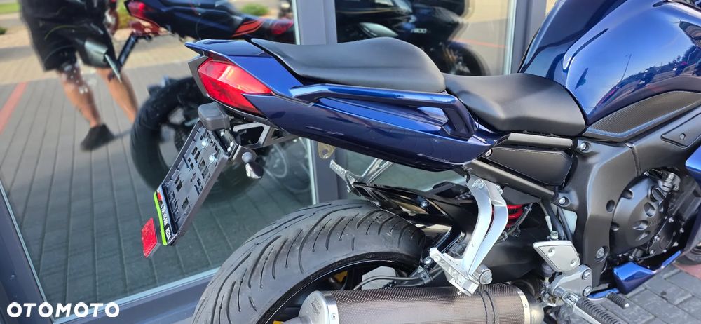 Yamaha FZ - 19
