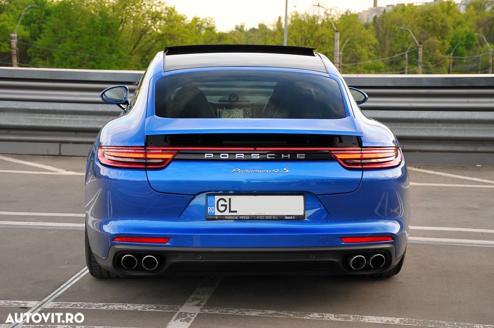 Porsche Panamera 4S Executive - 5