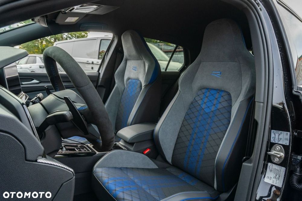 Volkswagen Golf - 19