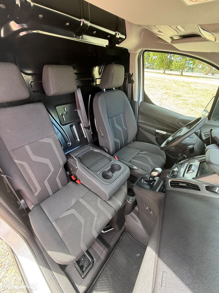 Ford Transit Connect - 12
