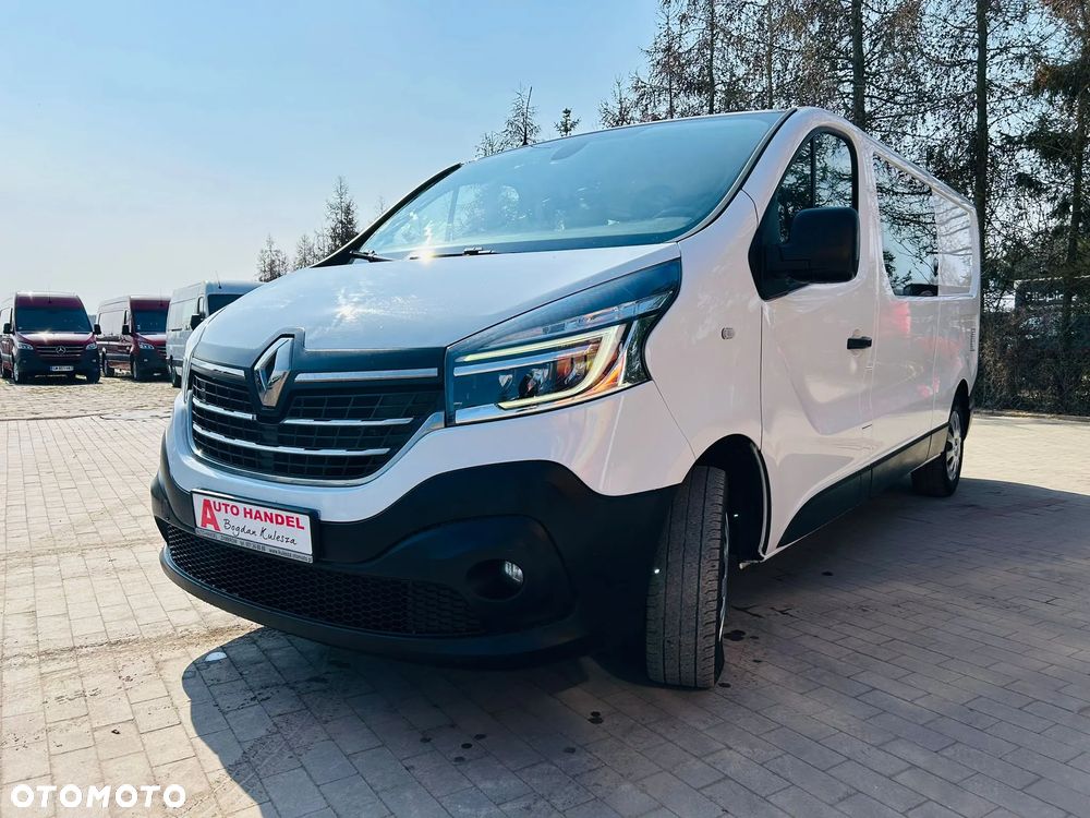 Renault TRAFIC - 2