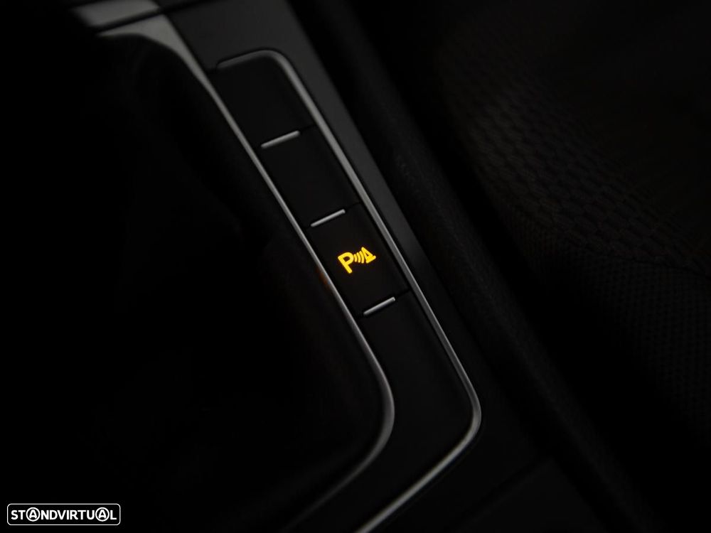 VW Golf Variant - 17