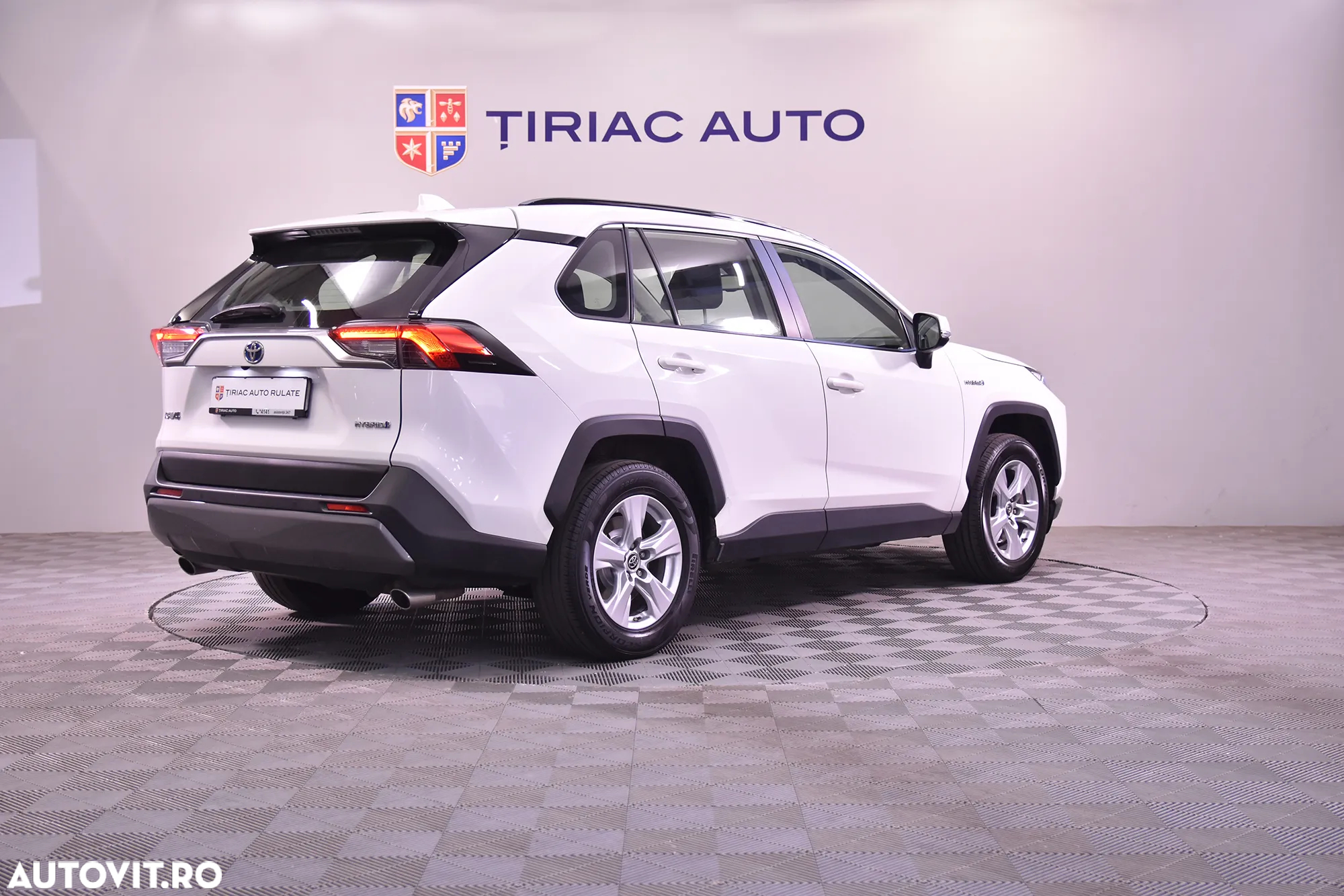 Toyota RAV4 - 5