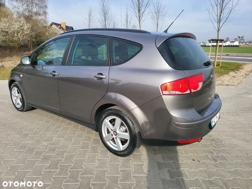 Seat Altea XL 1.6 TDI DPF CR DSG Style Copa - 5