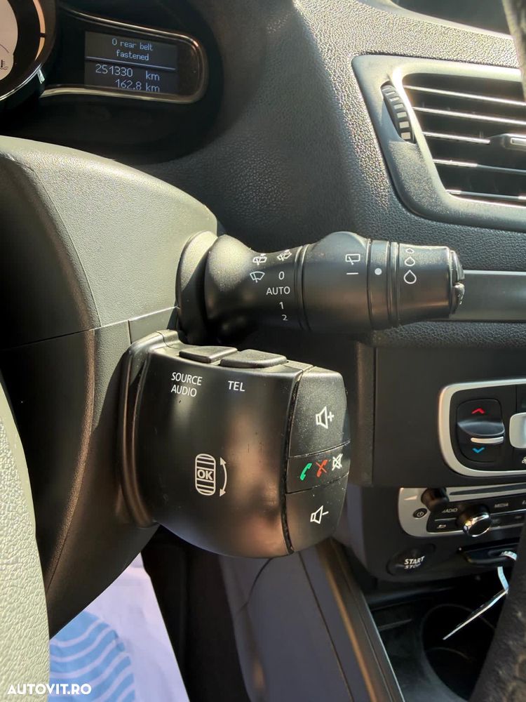 Renault Megane ENERGY dCi 110 Start & Stop Dynamique - 15