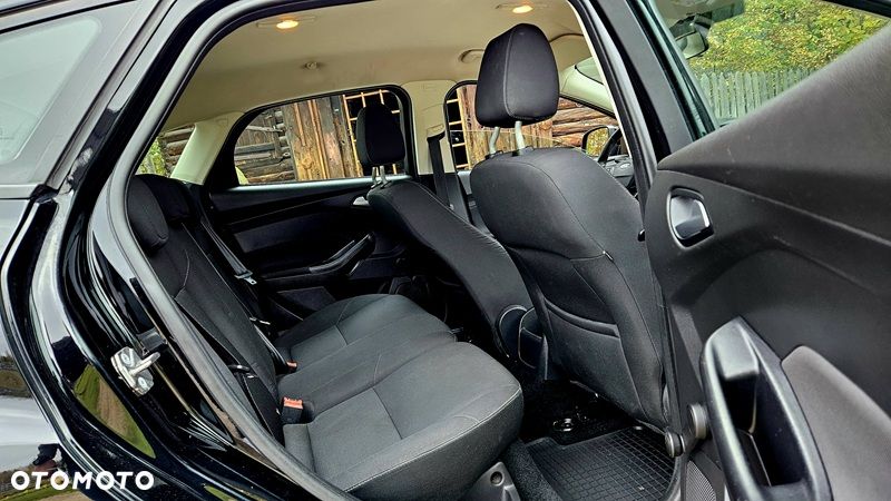 Ford Focus 1.6 Trend - 9