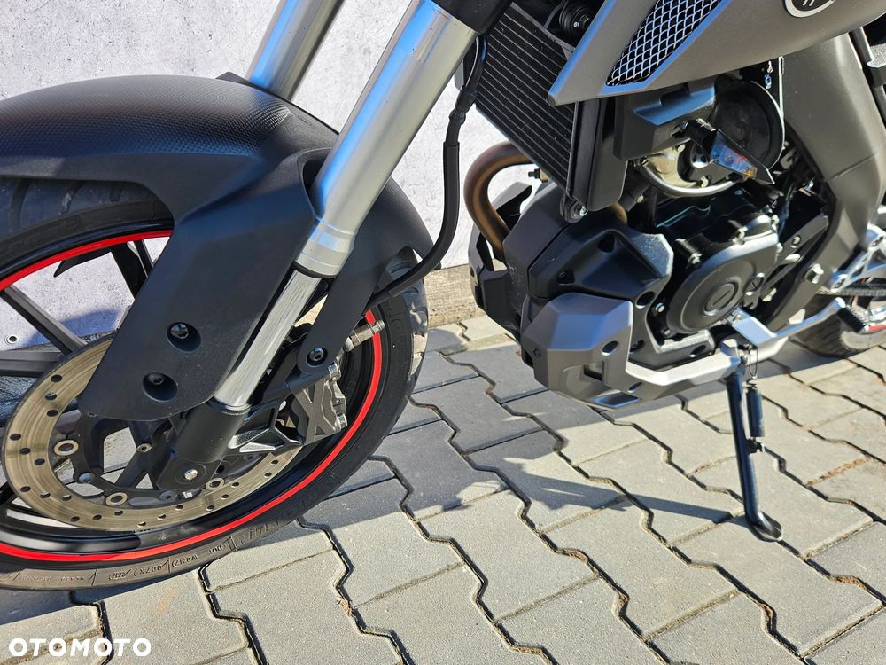Yamaha MT - 13
