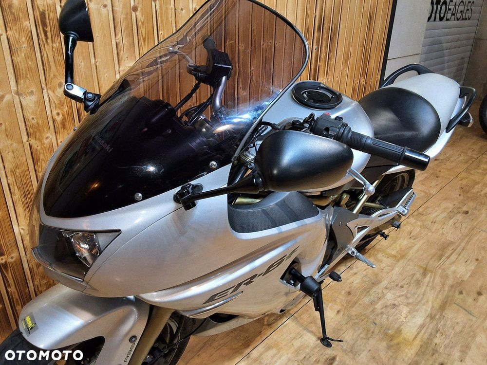 Kawasaki ER - 15