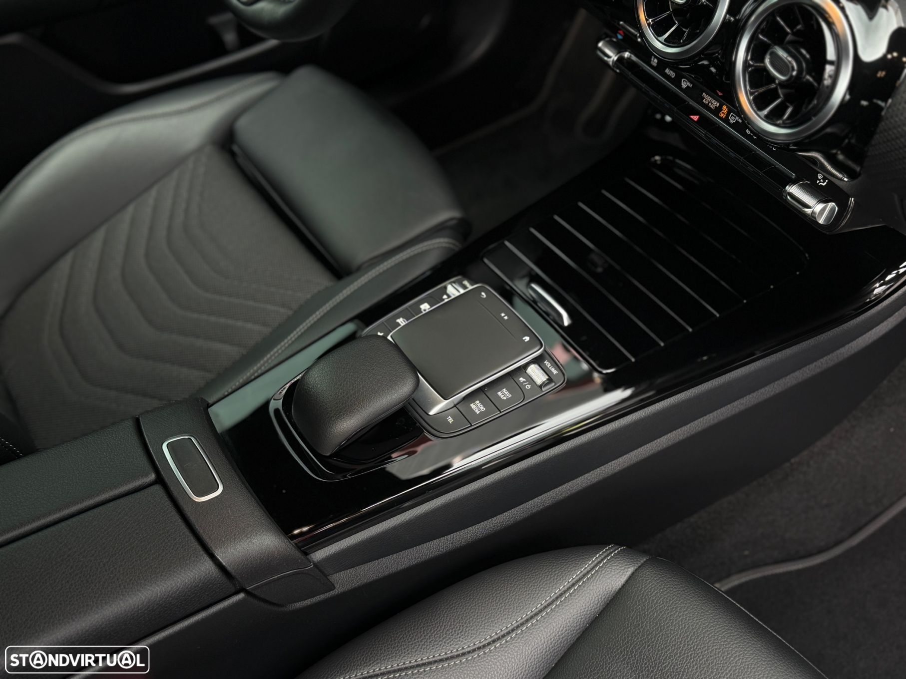 Mercedes-Benz A 200 7G-DCT Progressive - 10