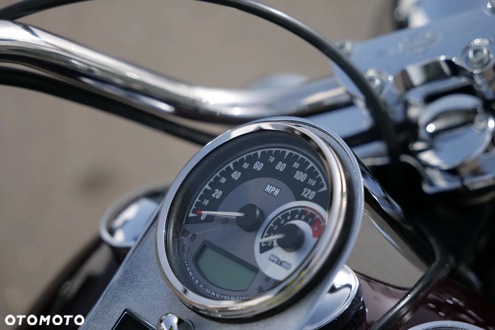 Harley-Davidson Softail Heritage Classic - 20