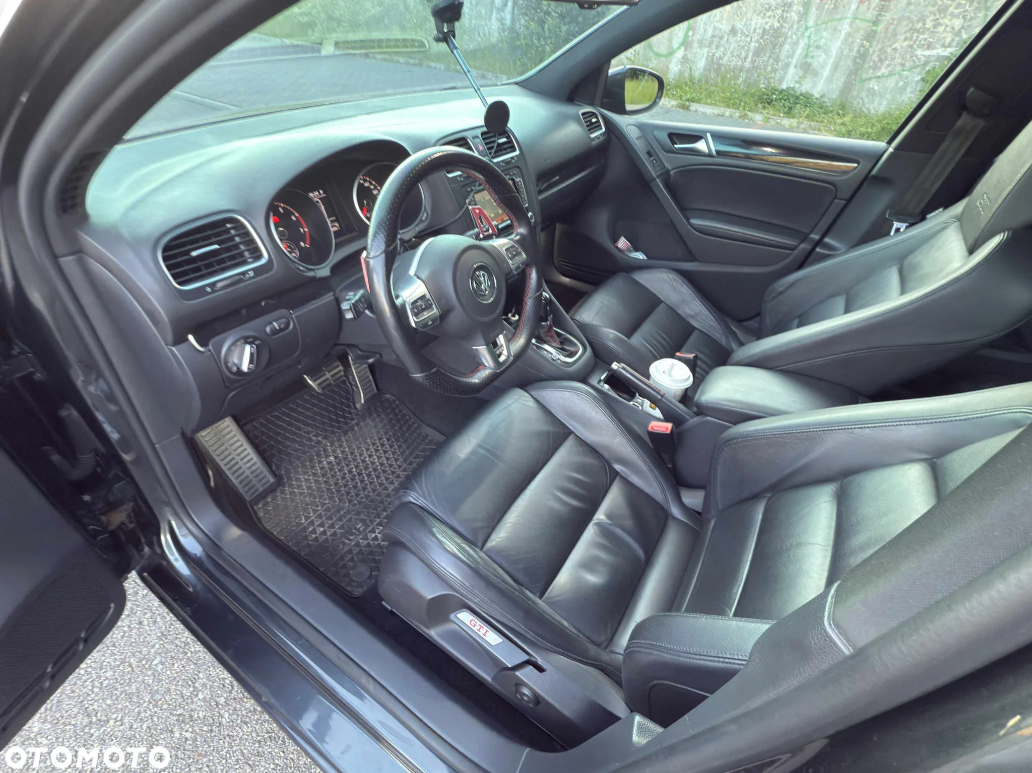 Volkswagen Golf VI 2.0 TSI GTI DSG - 16