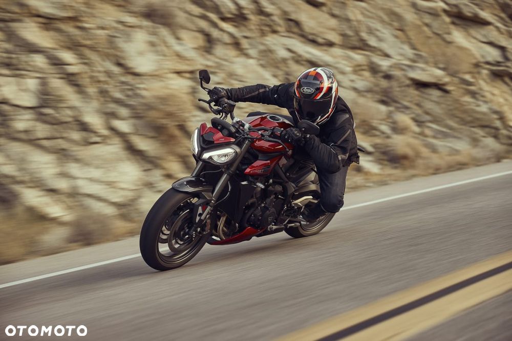 Triumph Street Triple - 1