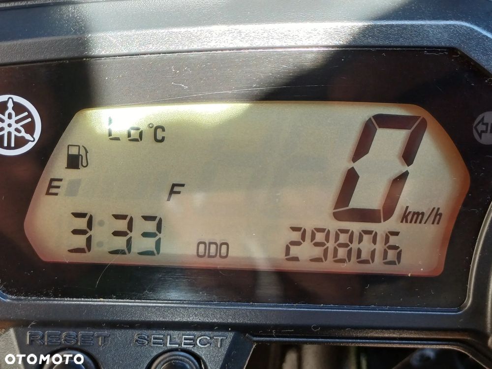 Yamaha FZ8 - 13