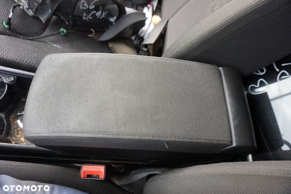 TUNEL ŚRODKOWY PODŁOKIETNIK PASSAT B6  VOLKSWAGEN 2005-2010 - 1