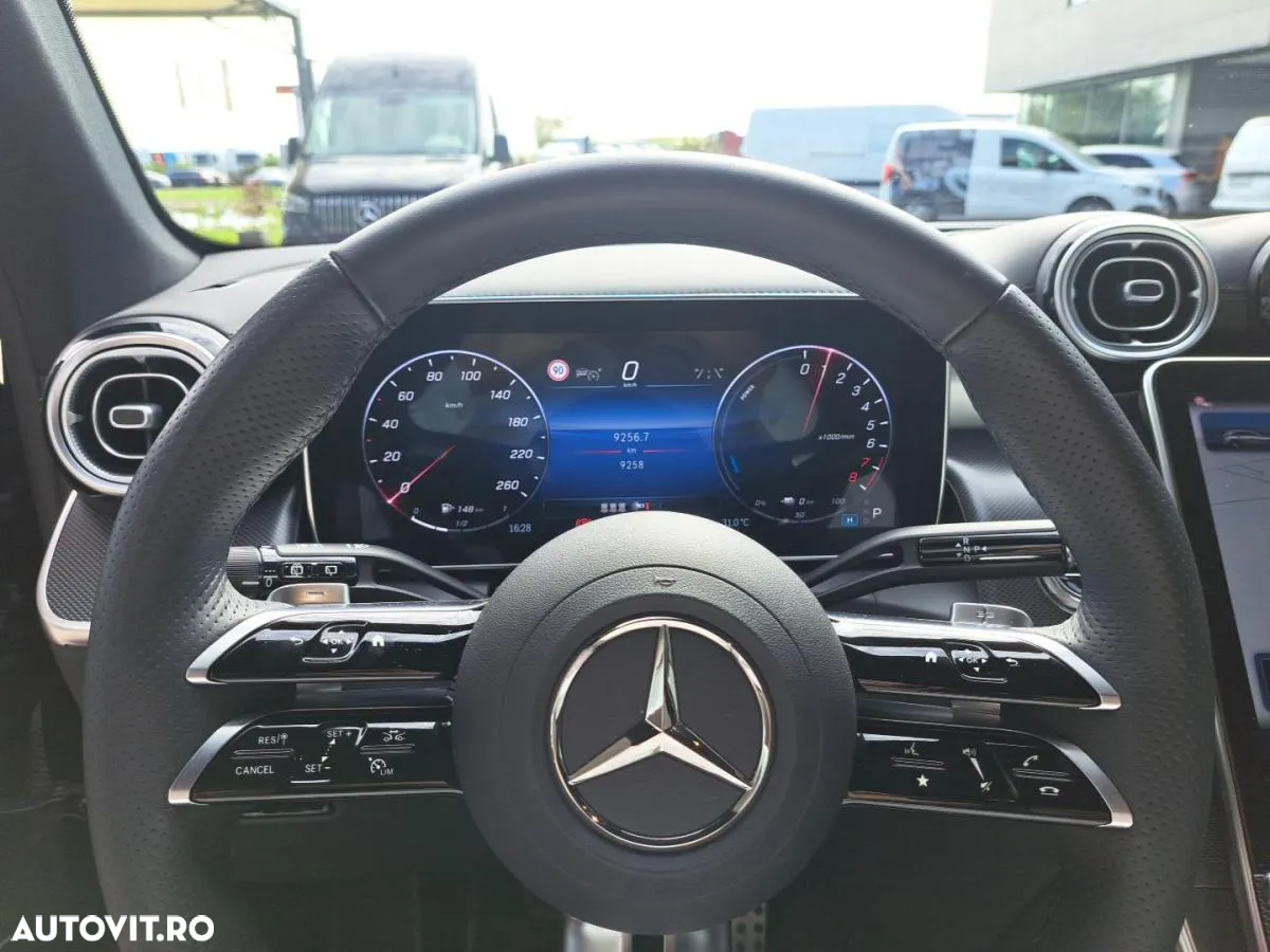 Mercedes-Benz GLC 300 e 4MATIC - 12