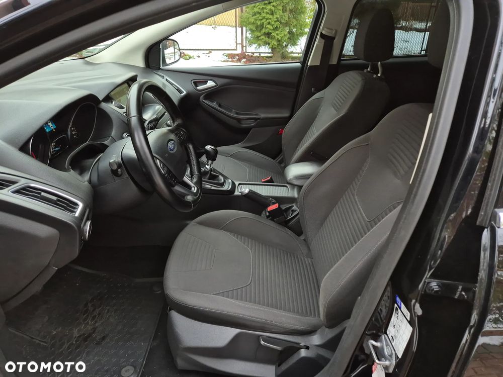 Ford Focus 2.0 TDCi Titanium ASS - 13